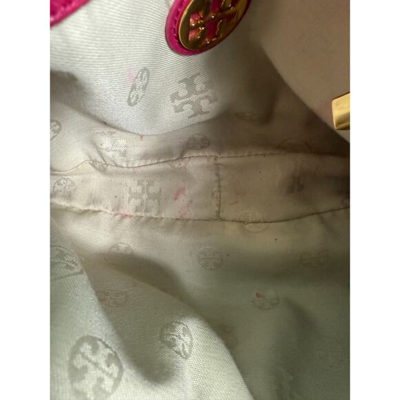 Tory Burch Amanda Magenta Crossbody*Gorgeous Leather*Excellent Condition - Picture 8 of 10